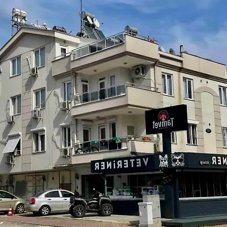 Apartmán Квартира В Центре Рядом С Пляжем Коньяалты